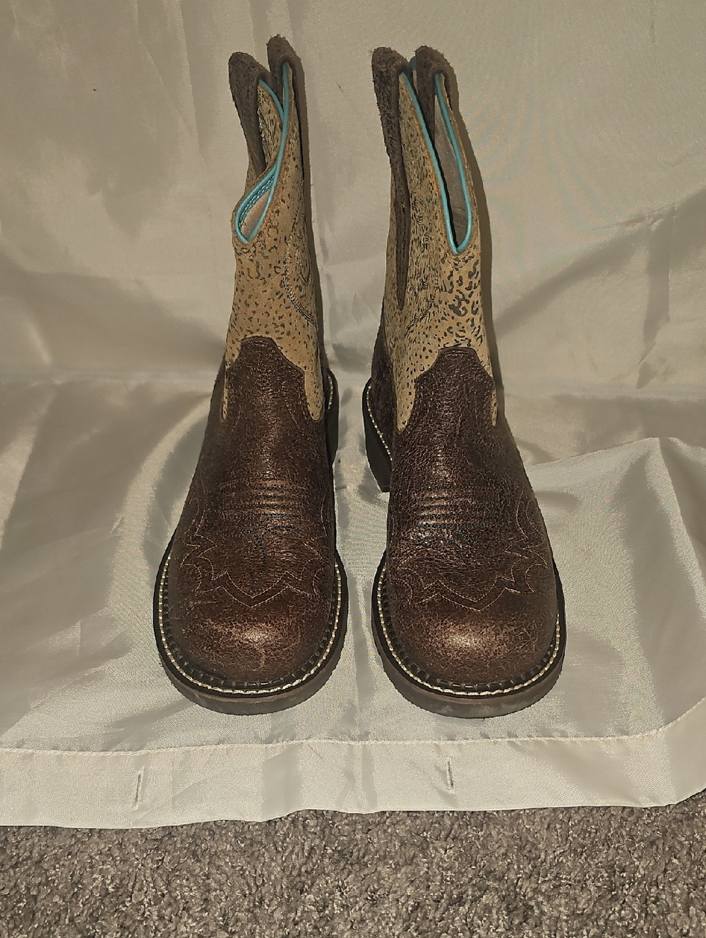 Ariat Women's Fatbaby Heritage Harmony Western Boots in brown leather Size 9